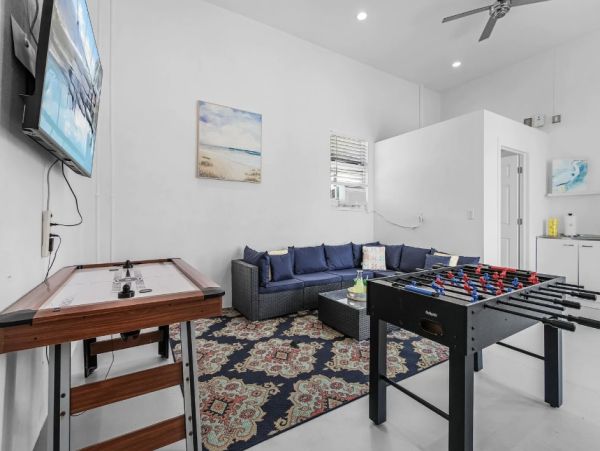 New Arrival Fort Myers Steps to Beach  Getaway with Private Beach Access and Gulf Views & Pool!